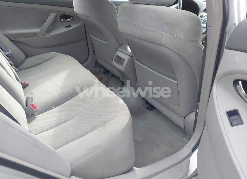 Photo 8 of 2007 Toyota Camry LE (VIN 4T1BE46KX7U144373)