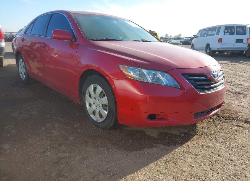2007 Toyota Camry LE (VIN 4T1BE46KX7U173291) main photo