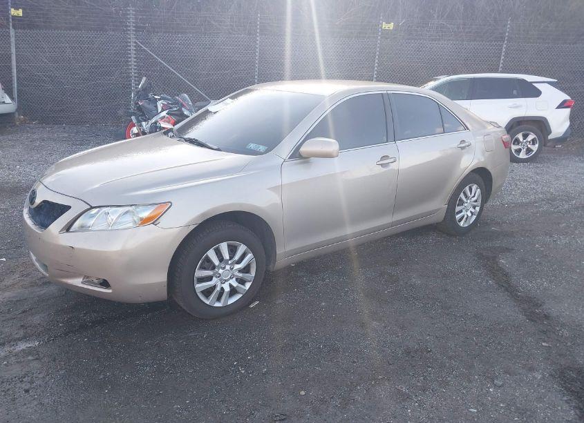 Photo 2 of 2007 Toyota Camry LE (VIN 4T1BE46KX7U193766)