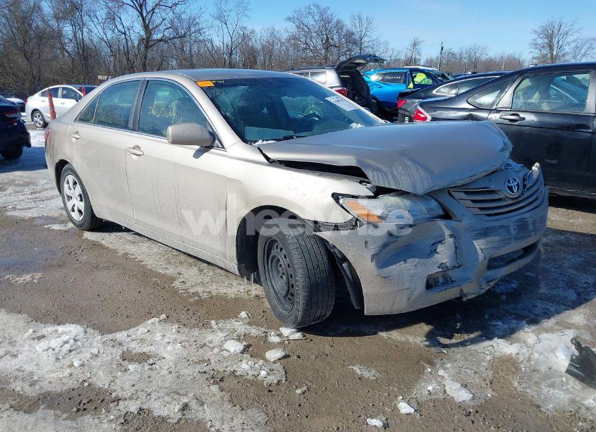 2007 Toyota Camry LE (VIN 4T1BE46KX7U507318) main photo