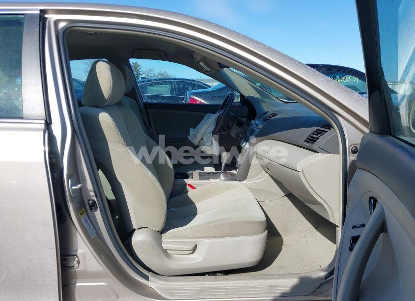 Photo 5 of 2007 Toyota Camry LE (VIN 4T1BE46KX7U507318)