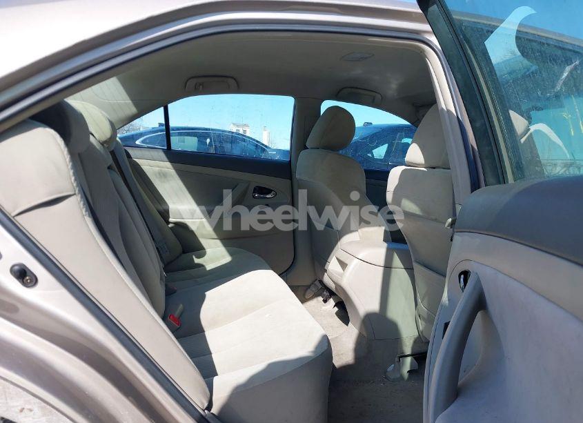 Photo 8 of 2007 Toyota Camry LE (VIN 4T1BE46KX7U507318)