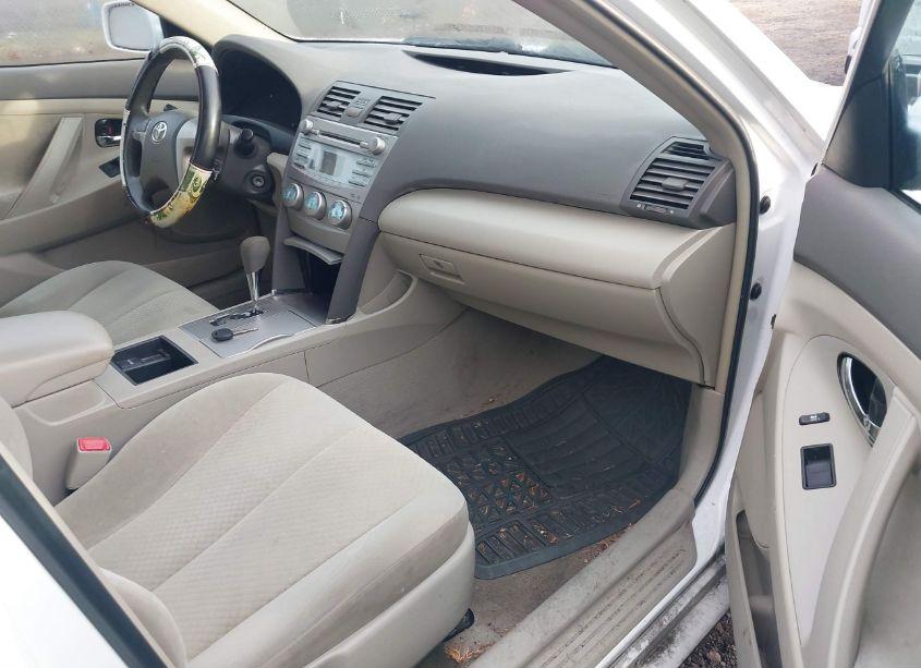 Photo 5 of 2007 Toyota Camry LE (VIN 4T1BE46KX7U517038)