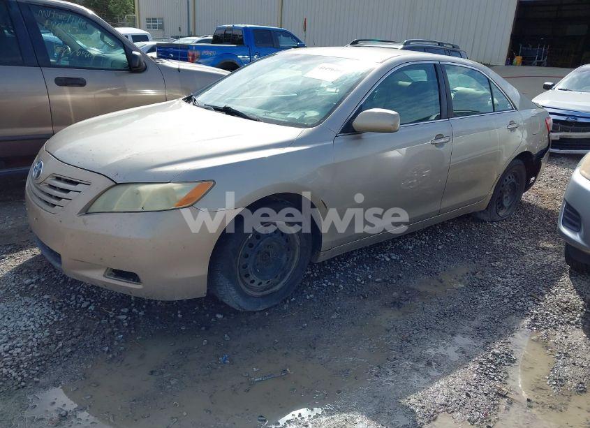 Photo 2 of 2007 Toyota Camry LE (VIN 4T1BE46KX7U521929)
