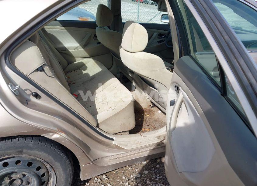 Photo 8 of 2007 Toyota Camry LE (VIN 4T1BE46KX7U521929)