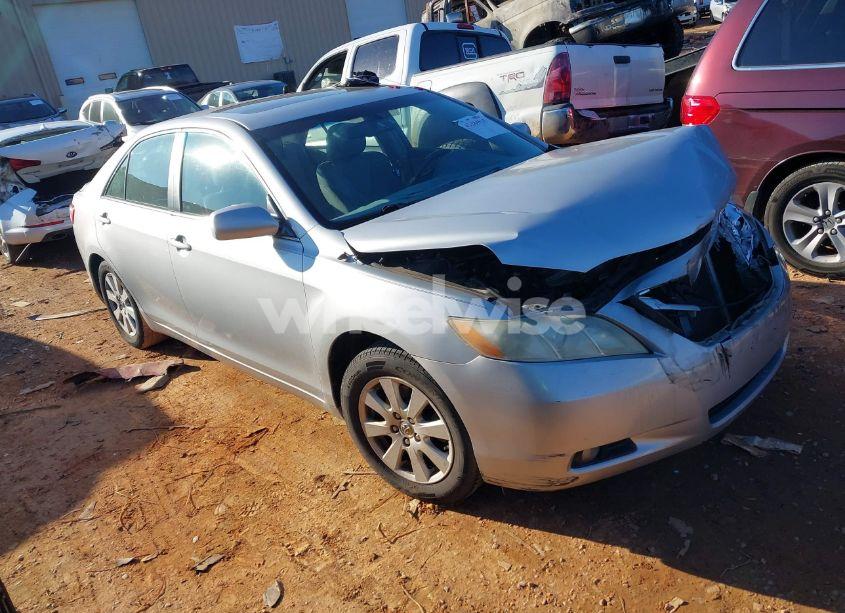 2007 Toyota Camry XLE (VIN 4T1BE46KX7U537175) main photo