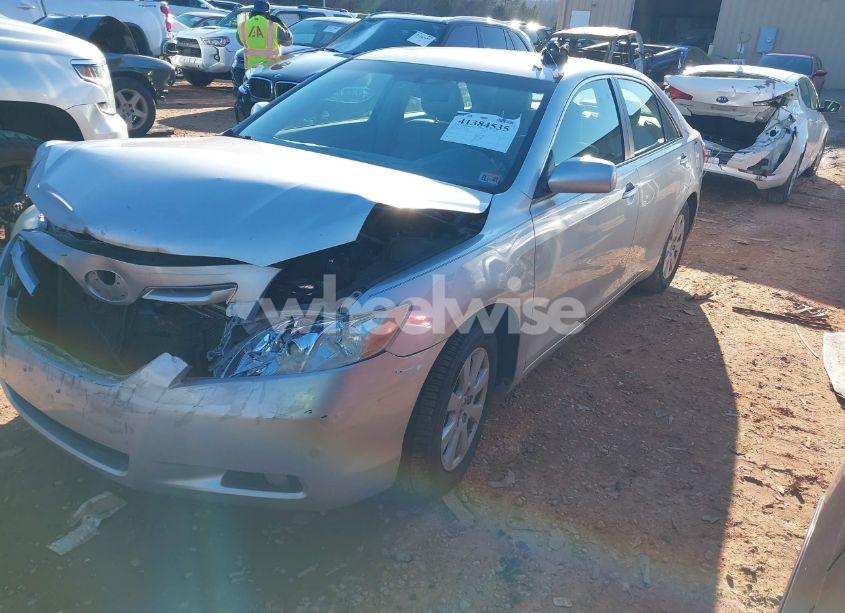 Photo 2 of 2007 Toyota Camry XLE (VIN 4T1BE46KX7U537175)