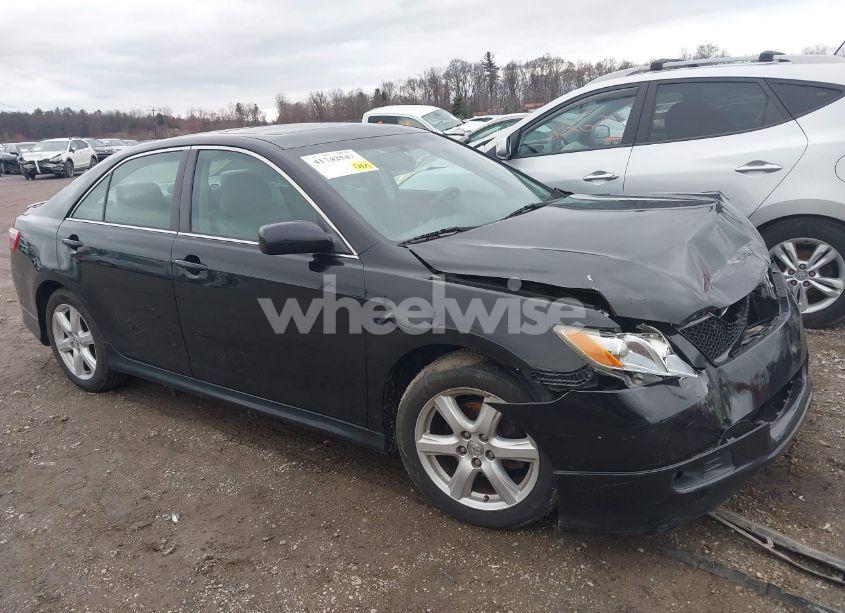 2007 Toyota Camry SE (VIN 4T1BE46KX7U550041) main photo