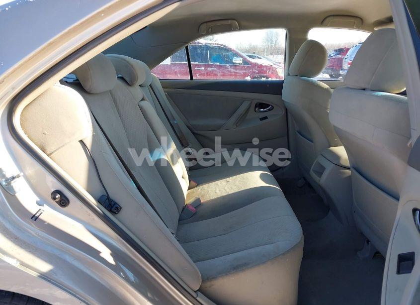 Photo 8 of 2007 Toyota Camry (VIN 4T1BE46KX7U552341)