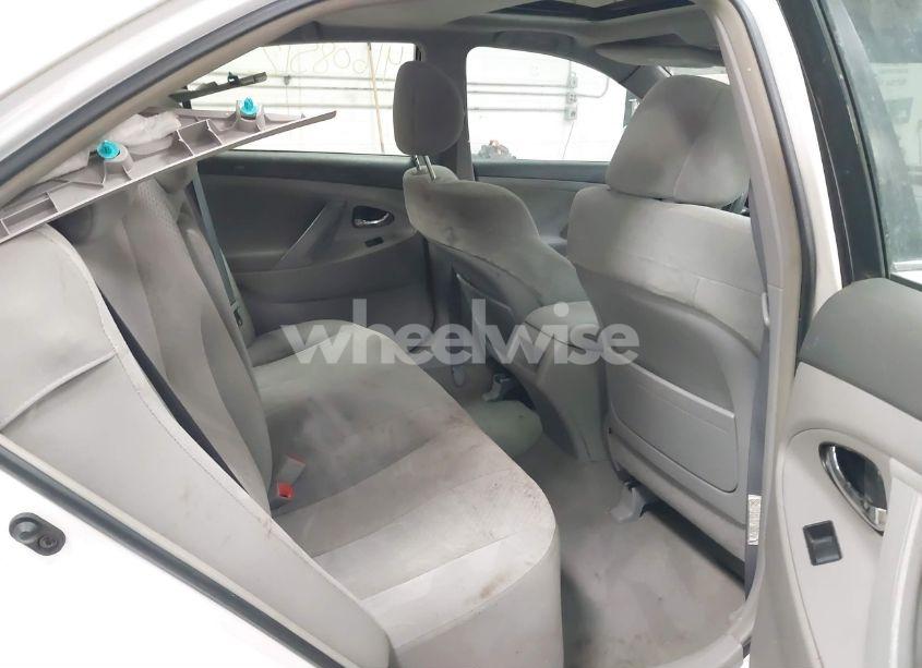 Photo 8 of 2007 Toyota Camry LE (VIN 4T1BE46KX7U553280)