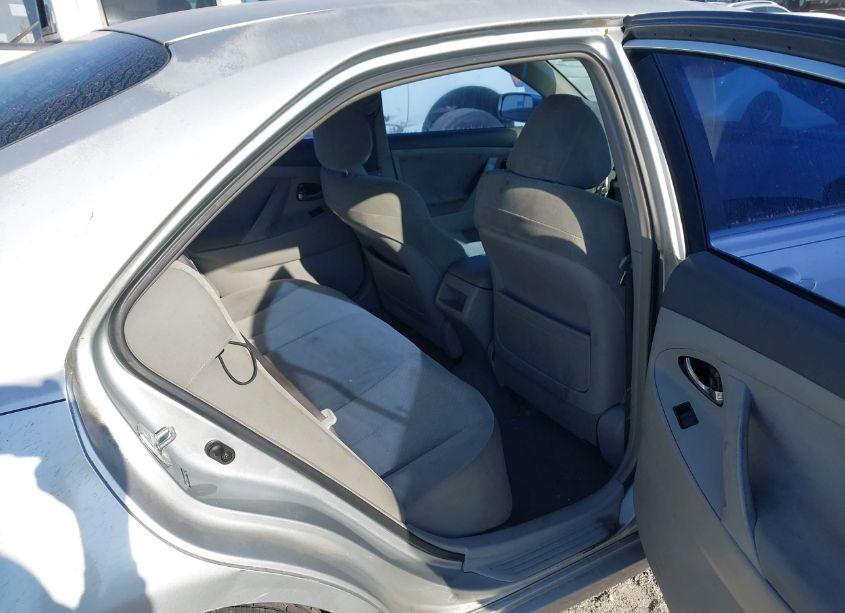 Photo 8 of 2007 Toyota Camry LE (VIN 4T1BE46KX7U561251)