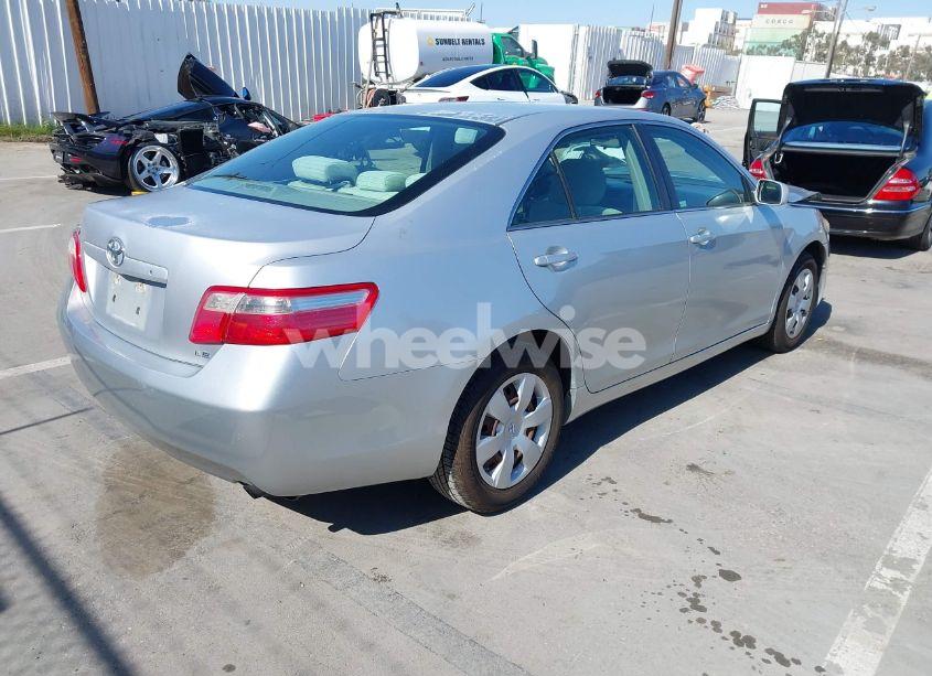 Photo 4 of 2007 Toyota Camry LE (VIN 4T1BE46KX7U567048)