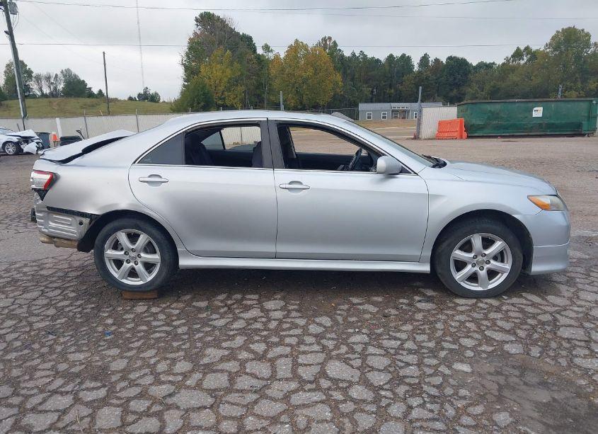 Photo 14 of 2007 Toyota Camry SE (VIN 4T1BE46KX7U595030)