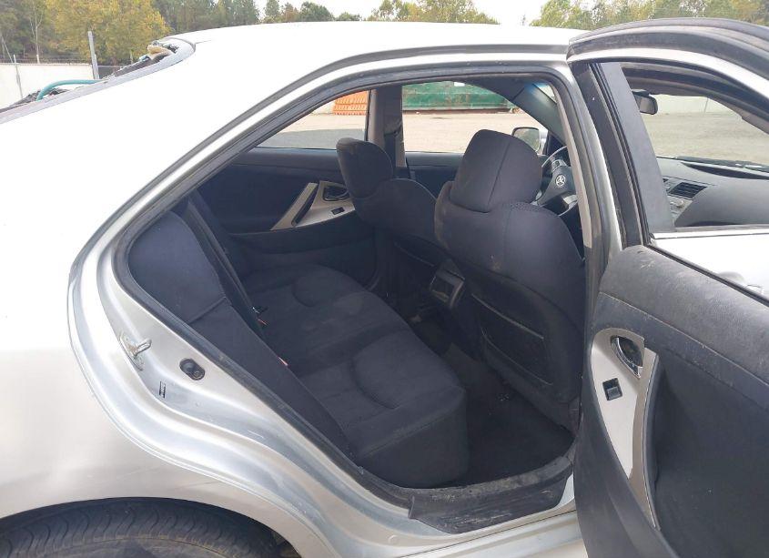 Photo 8 of 2007 Toyota Camry SE (VIN 4T1BE46KX7U595030)