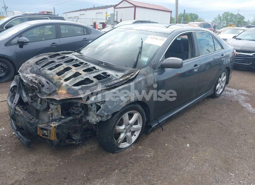 Photo 2 of 2007 Toyota Camry SE (VIN 4T1BE46KX7U659230)