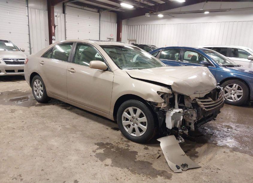 2007 Toyota Camry XLE (VIN 4T1BE46KX7U679333) main photo