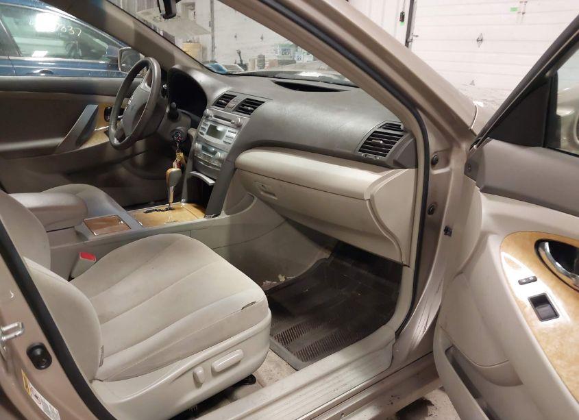 Photo 5 of 2007 Toyota Camry XLE (VIN 4T1BE46KX7U679333)