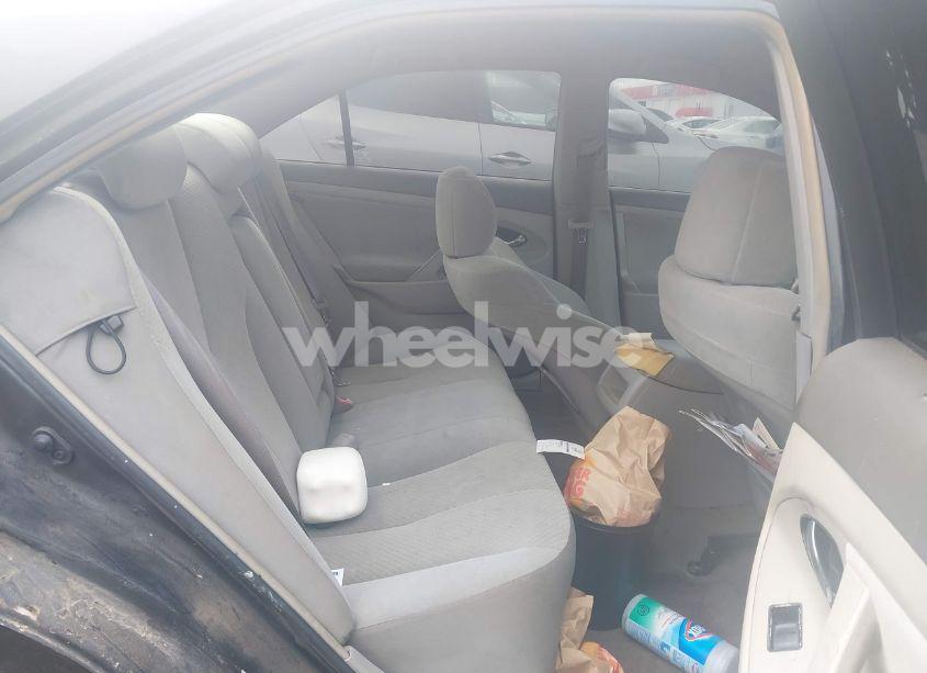 Photo 8 of 2007 Toyota Camry LE (VIN 4T1BE46KX7U680949)