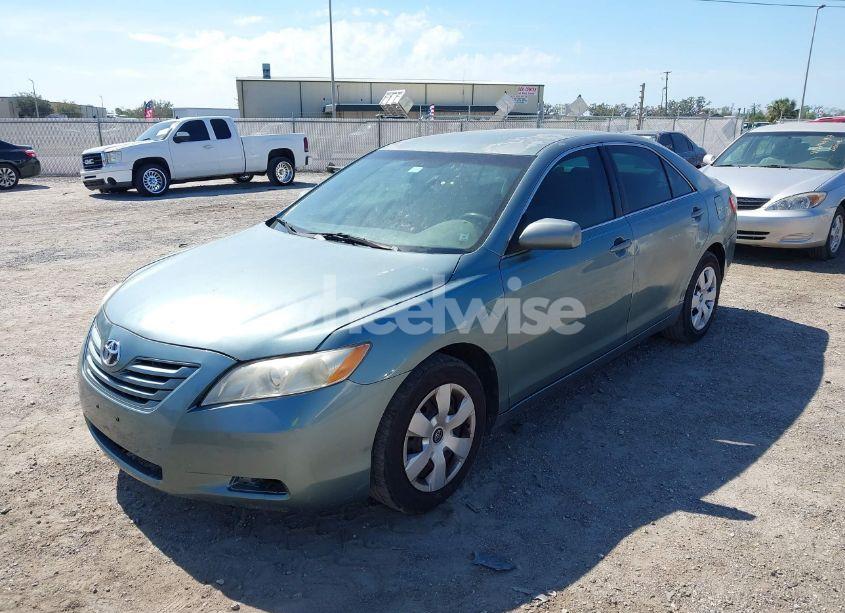 Photo 2 of 2007 Toyota Camry LE (VIN 4T1BE46KX7U694172)