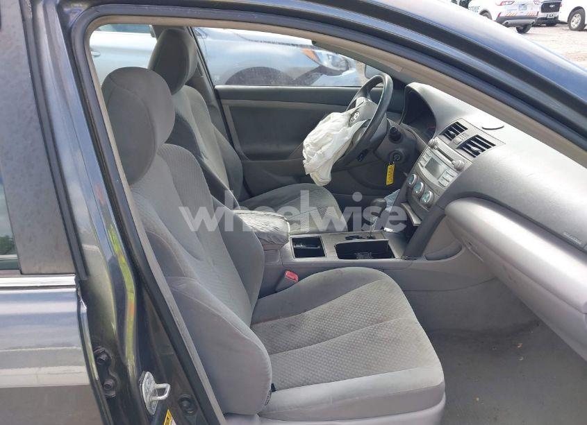 Photo 5 of 2007 Toyota Camry LE (VIN 4T1BE46KX7U710497)