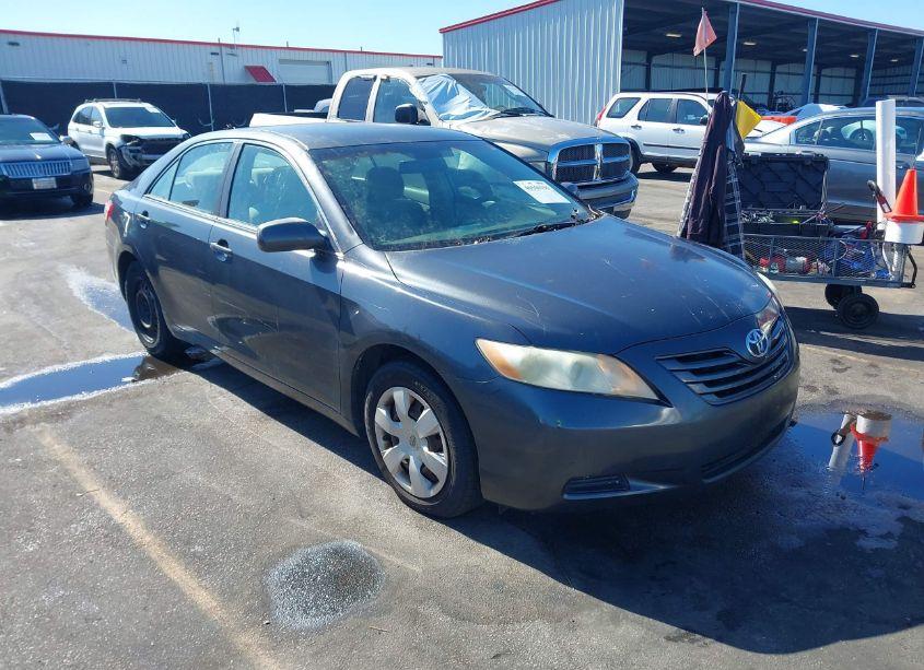2008 Toyota Camry LE (VIN 4T1BE46KX8U207294) main photo