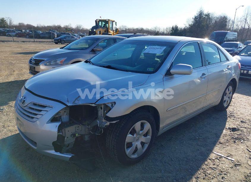 Photo 2 of 2008 Toyota Camry LE (VIN 4T1BE46KX8U233328)