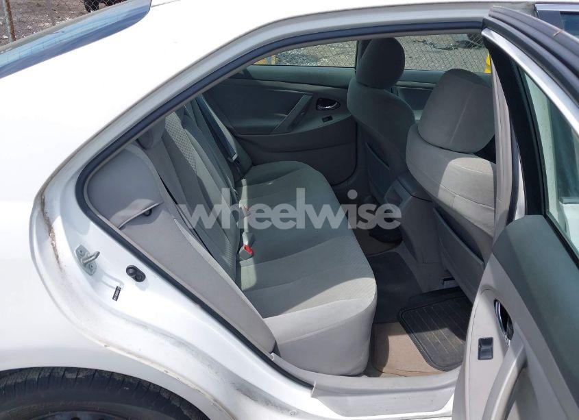 Photo 8 of 2008 Toyota Camry (VIN 4T1BE46KX8U741296)