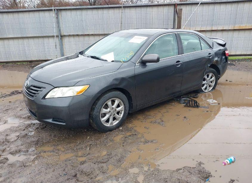 Photo 2 of 2008 Toyota Camry LE (VIN 4T1BE46KX8U749415)