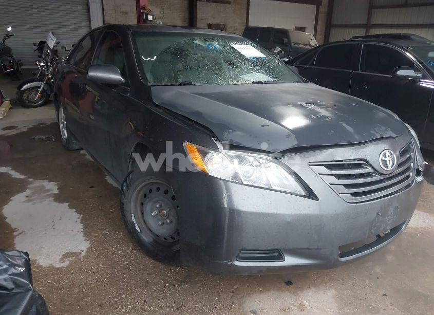 2008 Toyota Camry LE (VIN 4T1BE46KX8U757529) main photo