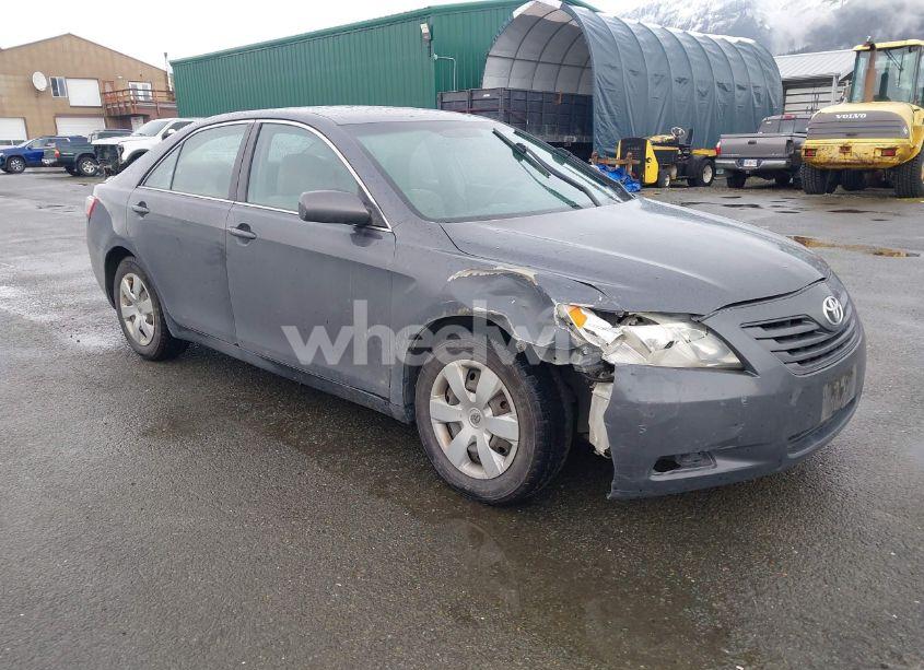 2008 Toyota Camry LE (VIN 4T1BE46KX8U762021) main photo