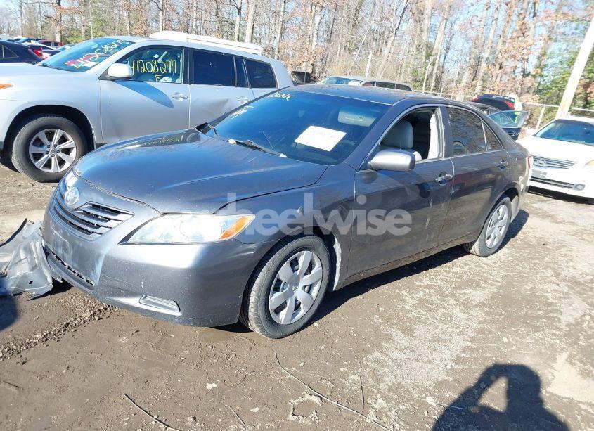 Photo 2 of 2008 Toyota Camry LE (VIN 4T1BE46KX8U778686)