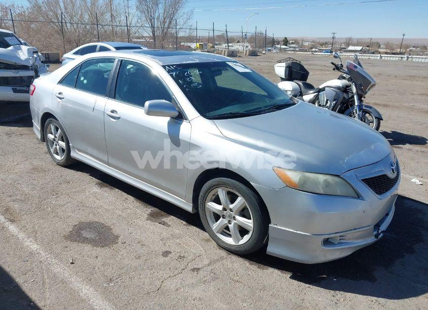 2008 Toyota Camry SE (VIN 4T1BE46KX8U792636) main photo