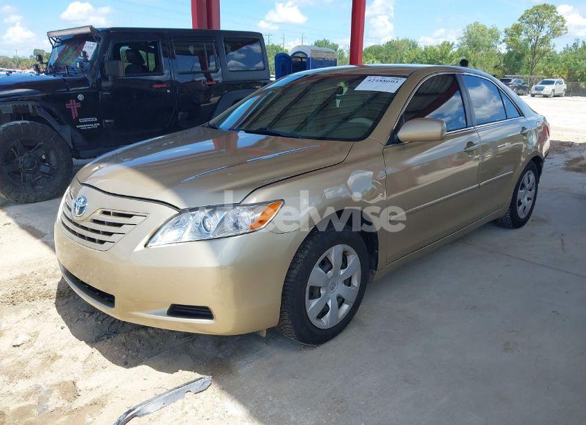 Photo 2 of 2009 Toyota Camry LE (VIN 4T1BE46KX9U263771)