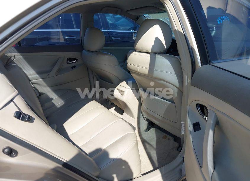 Photo 8 of 2009 Toyota Camry (VIN 4T1BE46KX9U270333)