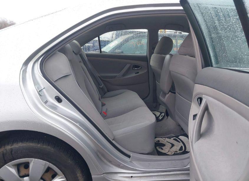 Photo 8 of 2009 Toyota Camry LE (VIN 4T1BE46KX9U277735)