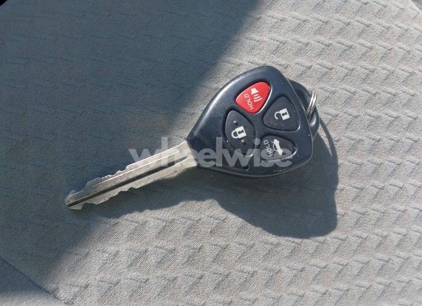 Photo 11 of 2009 Toyota Camry LE (VIN 4T1BE46KX9U281820)