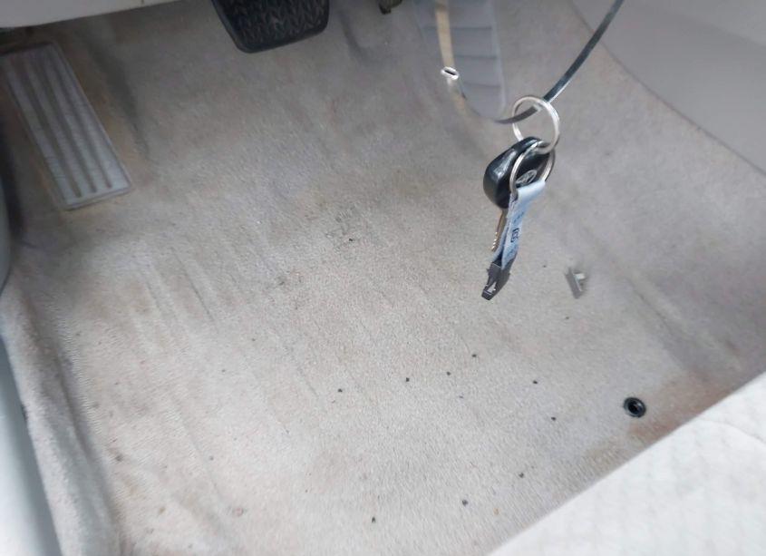 Photo 11 of 2009 Toyota Camry LE (VIN 4T1BE46KX9U283969)