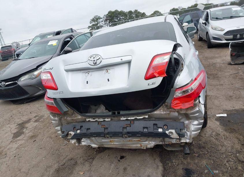 Photo 16 of 2009 Toyota Camry LE (VIN 4T1BE46KX9U283969)