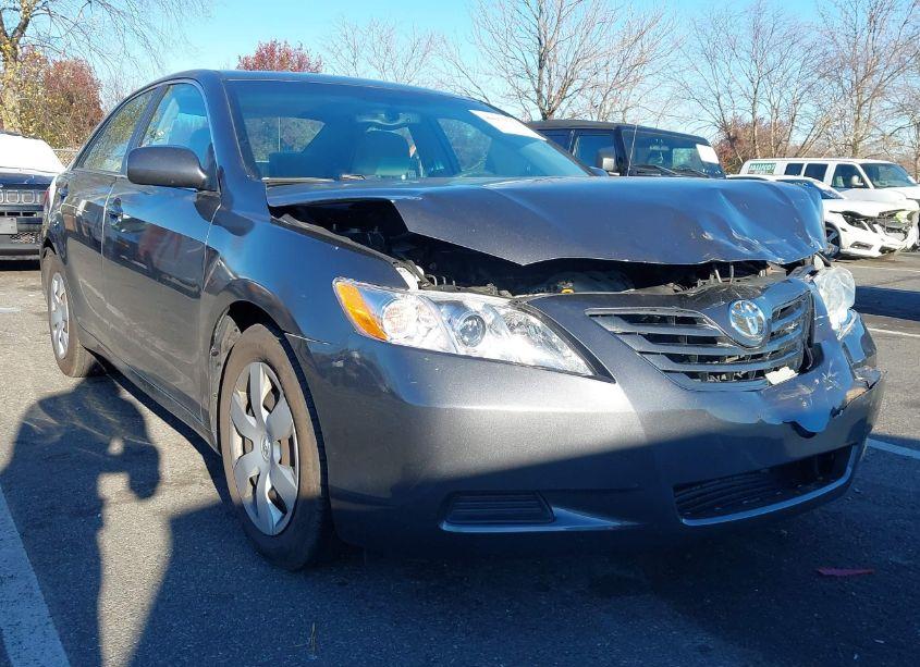 2009 Toyota Camry LE (VIN 4T1BE46KX9U288413) main photo