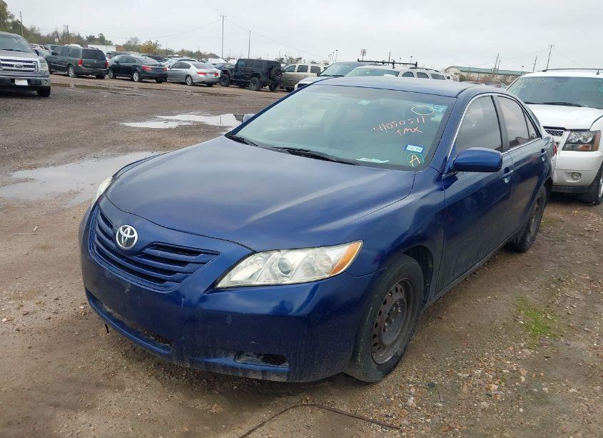 Photo 2 of 2009 Toyota Camry LE (VIN 4T1BE46KX9U291859)