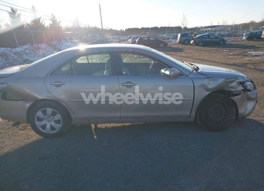 Photo 13 of 2009 Toyota Camry (VIN 4T1BE46KX9U300320)