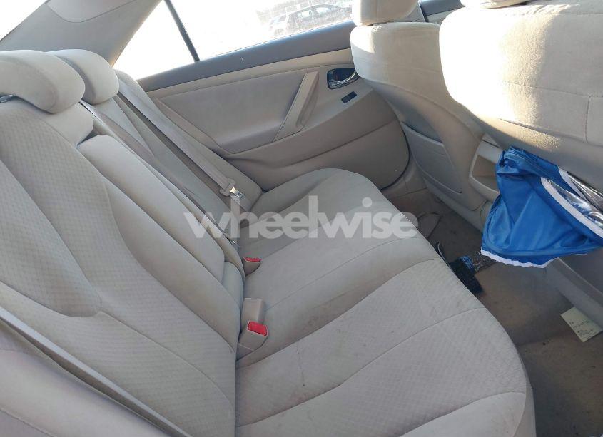 Photo 8 of 2009 Toyota Camry (VIN 4T1BE46KX9U300320)