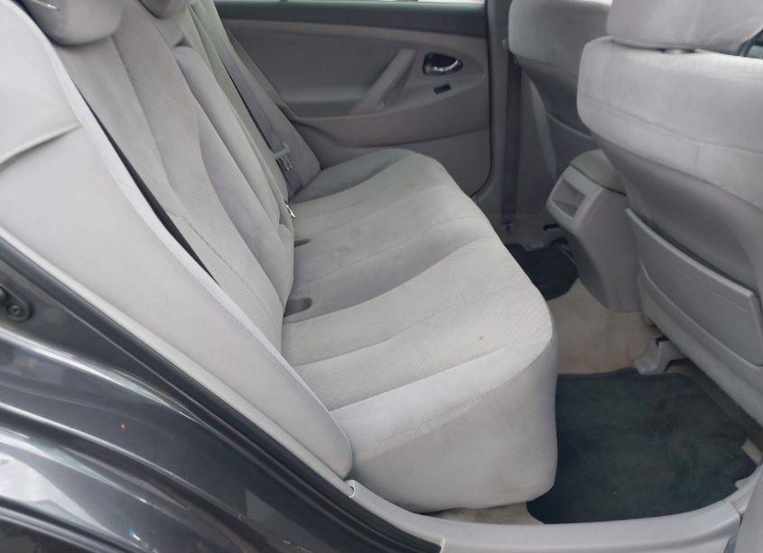 Photo 8 of 2009 Toyota Camry LE (VIN 4T1BE46KX9U342194)