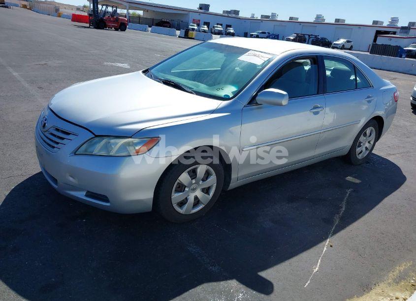 Photo 2 of 2009 Toyota Camry LE (VIN 4T1BE46KX9U353325)
