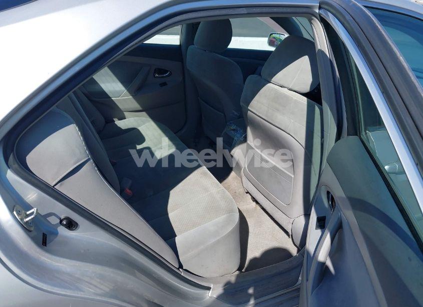 Photo 8 of 2009 Toyota Camry LE (VIN 4T1BE46KX9U353325)