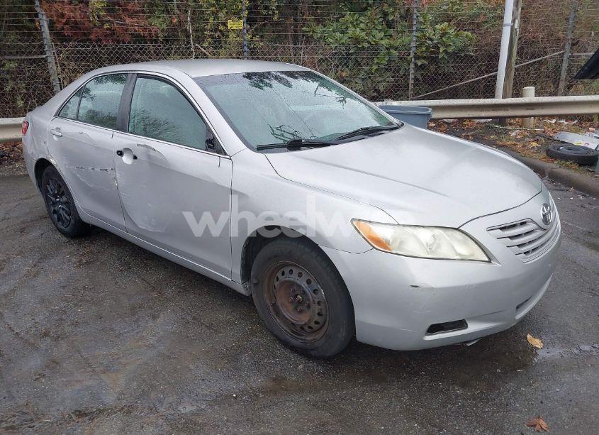 2009 Toyota Camry LE (VIN 4T1BE46KX9U358329) main photo