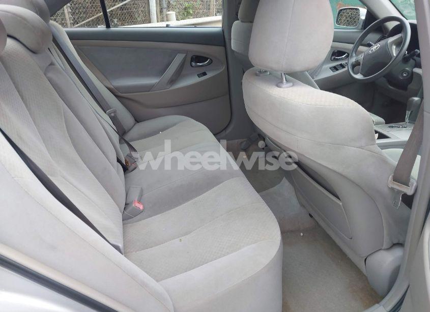 Photo 8 of 2009 Toyota Camry LE (VIN 4T1BE46KX9U358329)