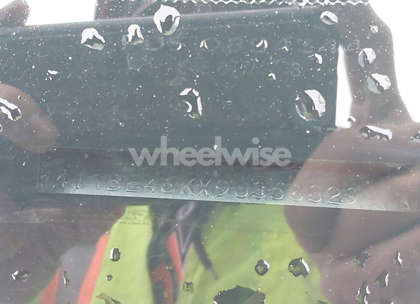 Photo 9 of 2009 Toyota Camry LE (VIN 4T1BE46KX9U358329)