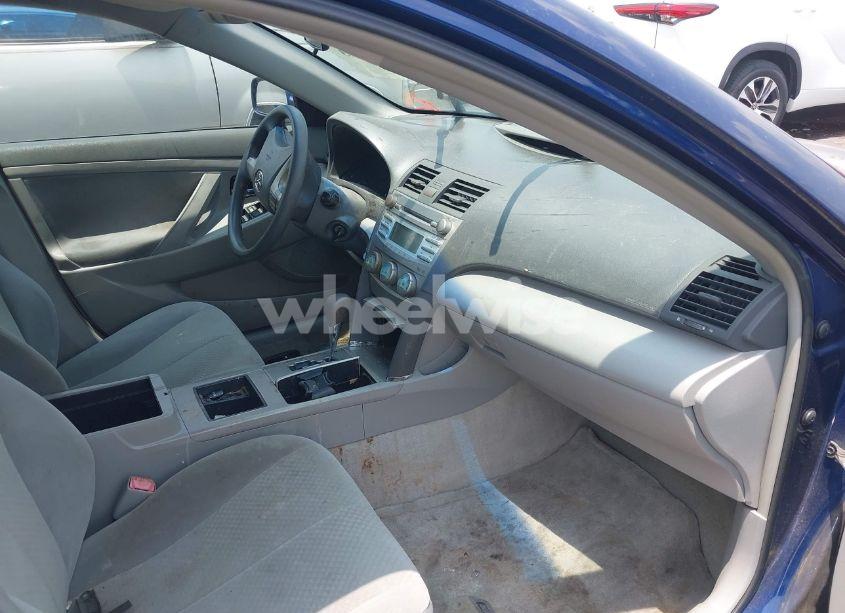 Photo 5 of 2009 Toyota Camry (VIN 4T1BE46KX9U363031)