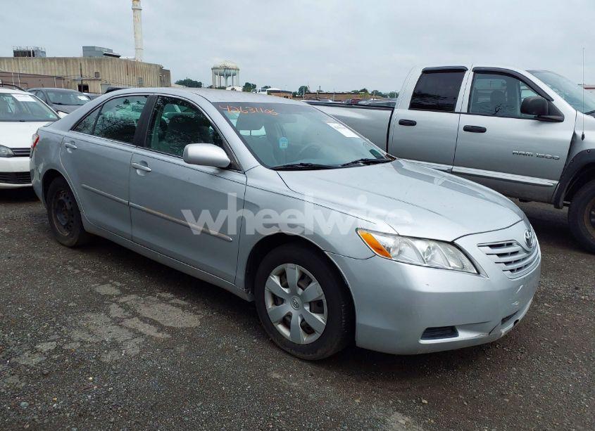 2009 Toyota Camry LE (VIN 4T1BE46KX9U369542) main photo